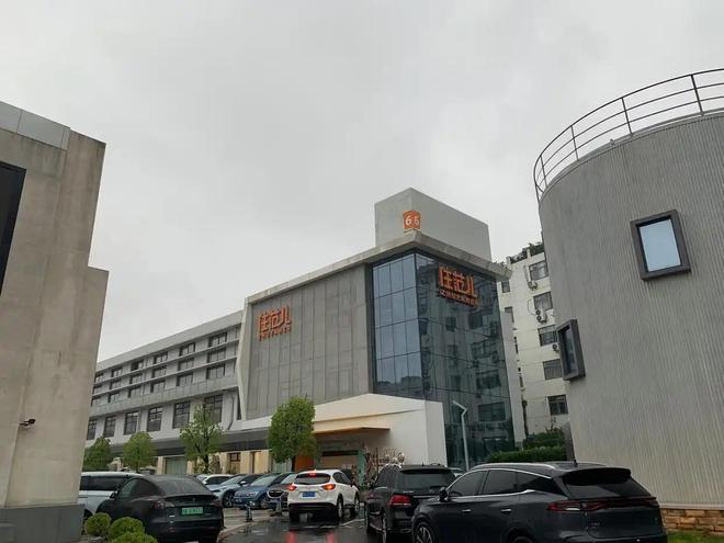 人去楼空涉案金额巨大百姓维权无望开元棋牌网站又爆雷！知名家装公司(图17)